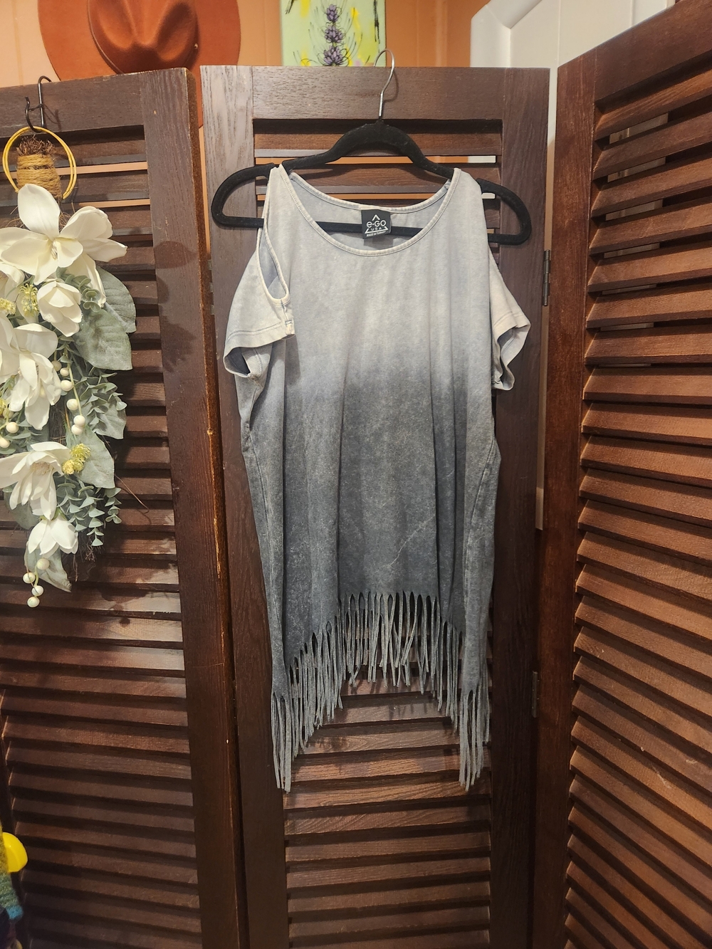 EGO Gray Ombre Cold-Shoulder Fringe Short Sleeve Top